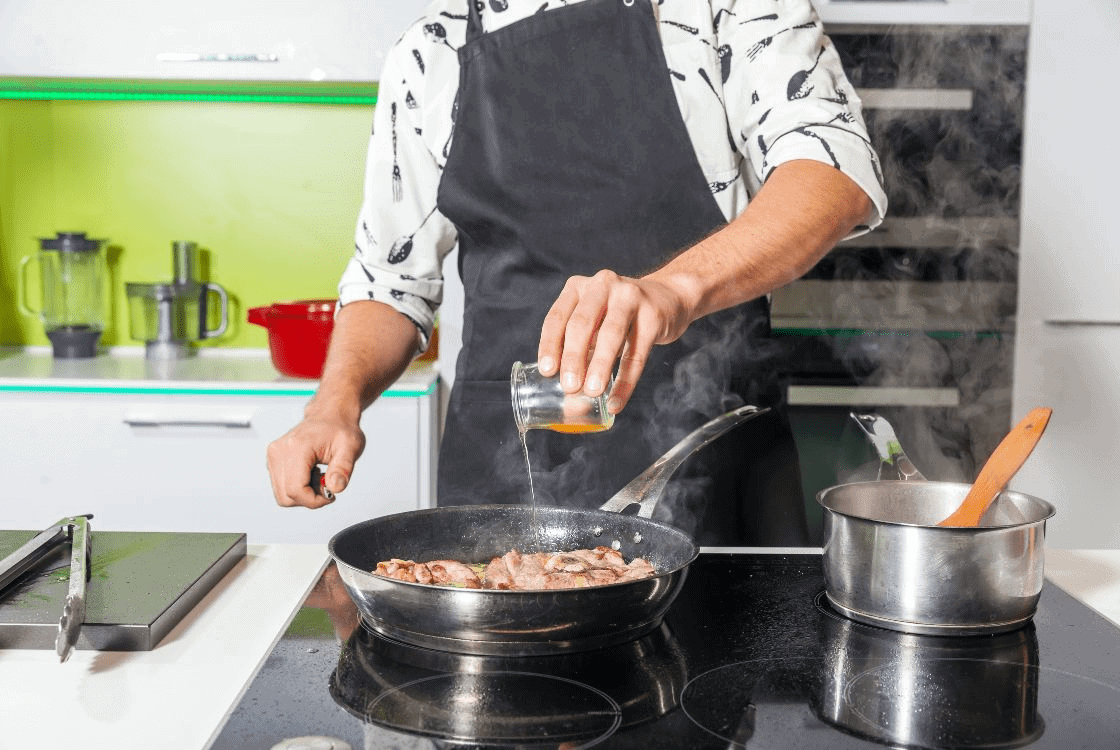 Cocina en Casa en Lugar de Comer Fuera